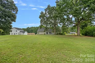 1320 Watts Dr, Charlotte, NC 28216 - Photo 12