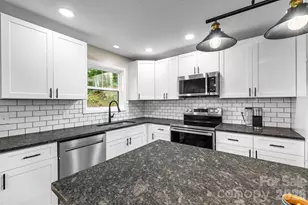 431 Judds Trail, Franklin, NC 28734 - Photo 6