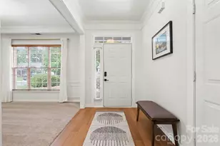 8932 Kestral Ridge Dr, Charlotte, NC 28269 - Photo 2