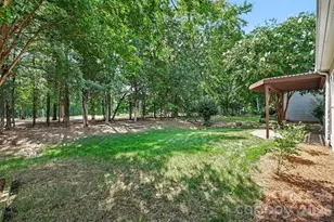 8932 Kestral Ridge Dr, Charlotte, NC 28269 - Photo 26