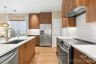 8932 Kestral Ridge Dr, Charlotte, NC 28269 - Photo 12