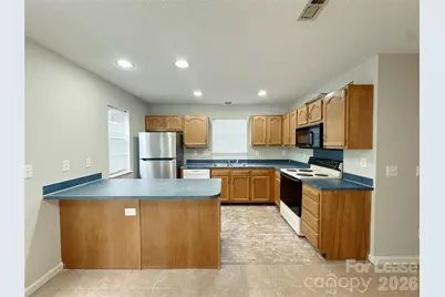 5745 Prescott Court, Charlotte, NC 28269 - Photo 2
