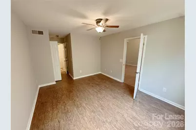 5745 Prescott Court, Charlotte, NC 28269 - Photo 12