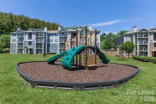 900 Vista Lake Dr, Candler, NC 28715 - Photo 14