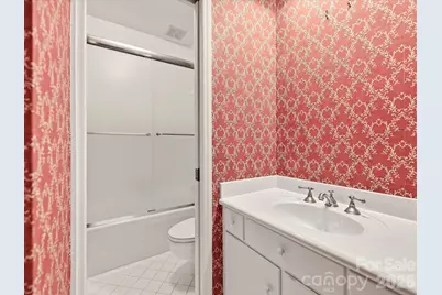 806 Cherokee Road, Charlotte, NC 28207 - Photo 38