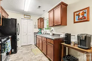 721 Daves Rd, York, SC 29745 - Photo 8