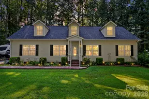 411 Alpine St, Kannapolis, NC 28081 - Photo 2