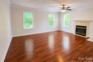 1491 20th Ave NE, Hickory, NC 28601 - Photo 6