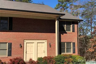 163 Hillcrest Dr, Lincolnton, NC 28092 - Photo 1