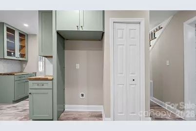 7823 Elwood Drive, Charlotte, NC 28227 - Photo 14