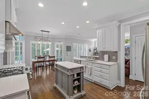 18525 Rollingdale Ln, Davidson, NC 28036 - Photo 8