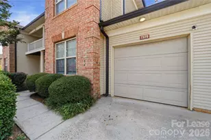 7329 Michaels Landing Dr, Charlotte, NC 28262 - Photo 2