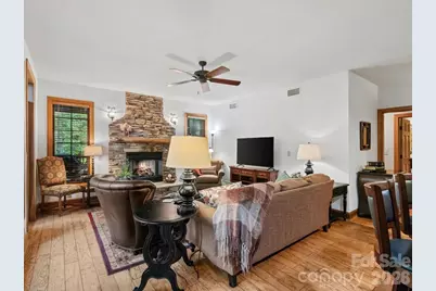 81 Creekside Way #F202, Burnsville, NC 28714 - Photo 2