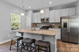 3037 Beeler Ln, Charlotte, NC 28208 - Photo 12
