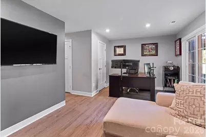 3037 Beeler Lane, Charlotte, NC 28208 - Photo 6
