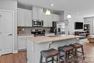 3037 Beeler Ln, Charlotte, NC 28208 - Photo 14