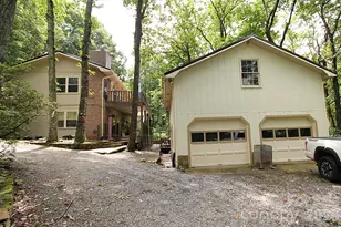 86 Pine Ridge Rd, Hendersonville, NC 28792 - Photo 2