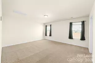 9517 Harvard Oak Ct, Charlotte, NC 28269 - Photo 18
