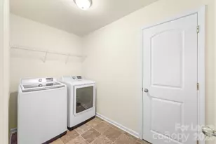 9517 Harvard Oak Ct, Charlotte, NC 28269 - Photo 26