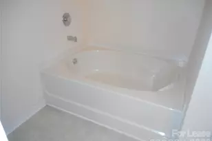 7156 Pitzer Dr, Charlotte, NC 28269 - Photo 20