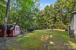 1475 Smith Woods Ln, Hickory Grove, SC 29717 - Photo 18