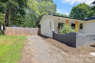 226 Vickery Dr, Charlotte, NC 28215 - Photo 34
