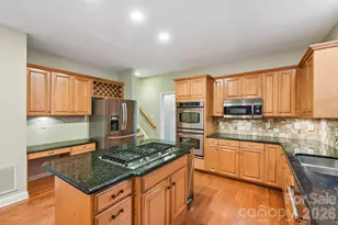 4123 Mountain Cove Dr, Charlotte, NC 28216 - Photo 12