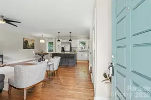 7316 Thorncliff Dr, Charlotte, NC 28210 - Photo 2