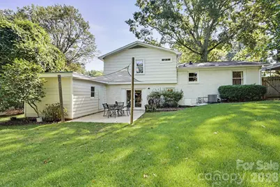 7316 Thorncliff Drive, Charlotte, NC 28210 - Photo 32