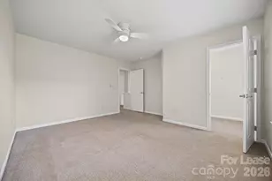 9736 Springholm Dr, Charlotte, NC 28278 - Photo 18