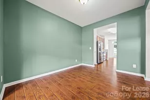 9736 Springholm Dr, Charlotte, NC 28278 - Photo 4