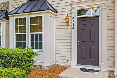 9736 Springholm Drive, Charlotte, NC 28278 - Photo 2
