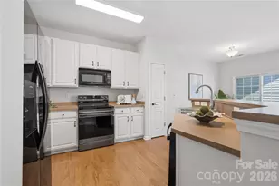 1028 Tabard Ln, Matthews, NC 28104 - Photo 12