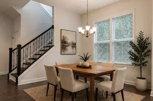 812 E 19th St, Charlotte, NC 28205 - Photo 8