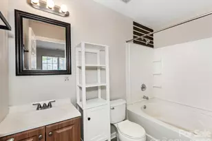 2710 Blackberry Ridge Ln, Charlotte, NC 28208 - Photo 24