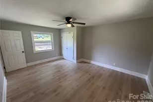 8519 Denbur Dr, Charlotte, NC 28215 - Photo 12
