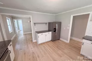 8519 Denbur Dr, Charlotte, NC 28215 - Photo 8