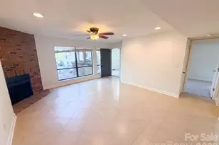 1612 Sharon Rd W, Charlotte, NC 28210 - Photo 8