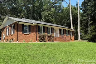3978 W Nc 10 Hwy, Newton, NC 28658 - Photo 2