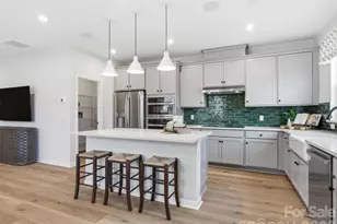 7149 Archimedes Ln, Charlotte, NC 28216 - Photo 4