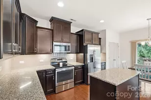 15000 Kinnegal Ln, Charlotte, NC 28278 - Photo 12