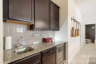15000 Kinnegal Ln, Charlotte, NC 28278 - Photo 32