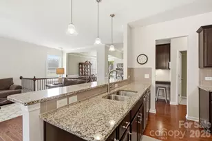 15000 Kinnegal Ln, Charlotte, NC 28278 - Photo 10