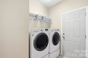 15000 Kinnegal Ln, Charlotte, NC 28278 - Photo 26