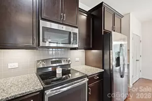 15000 Kinnegal Ln, Charlotte, NC 28278 - Photo 14