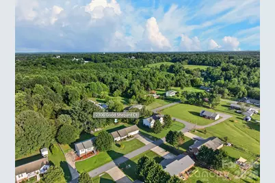 2305 Good Shepard Court, Lenoir, NC 28645 - Photo 8
