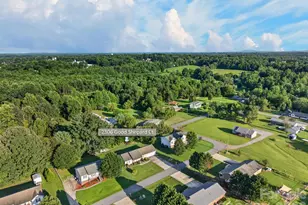 2305 Good Shepard Ct, Lenoir, NC 28645 - Photo 8