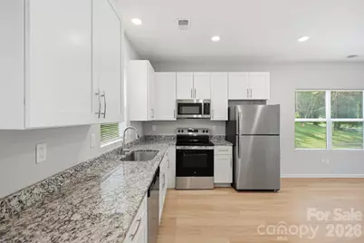603 S 10th Street S, Bessemer City, NC 28016 - Photo 6