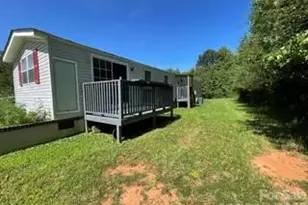 1098 Macedonia Rd, Gaffney, SC 29341 - Photo 4
