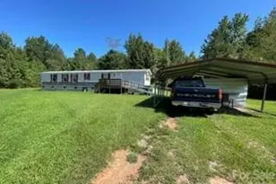 1098 Macedonia Rd, Gaffney, SC 29341 - Photo 2